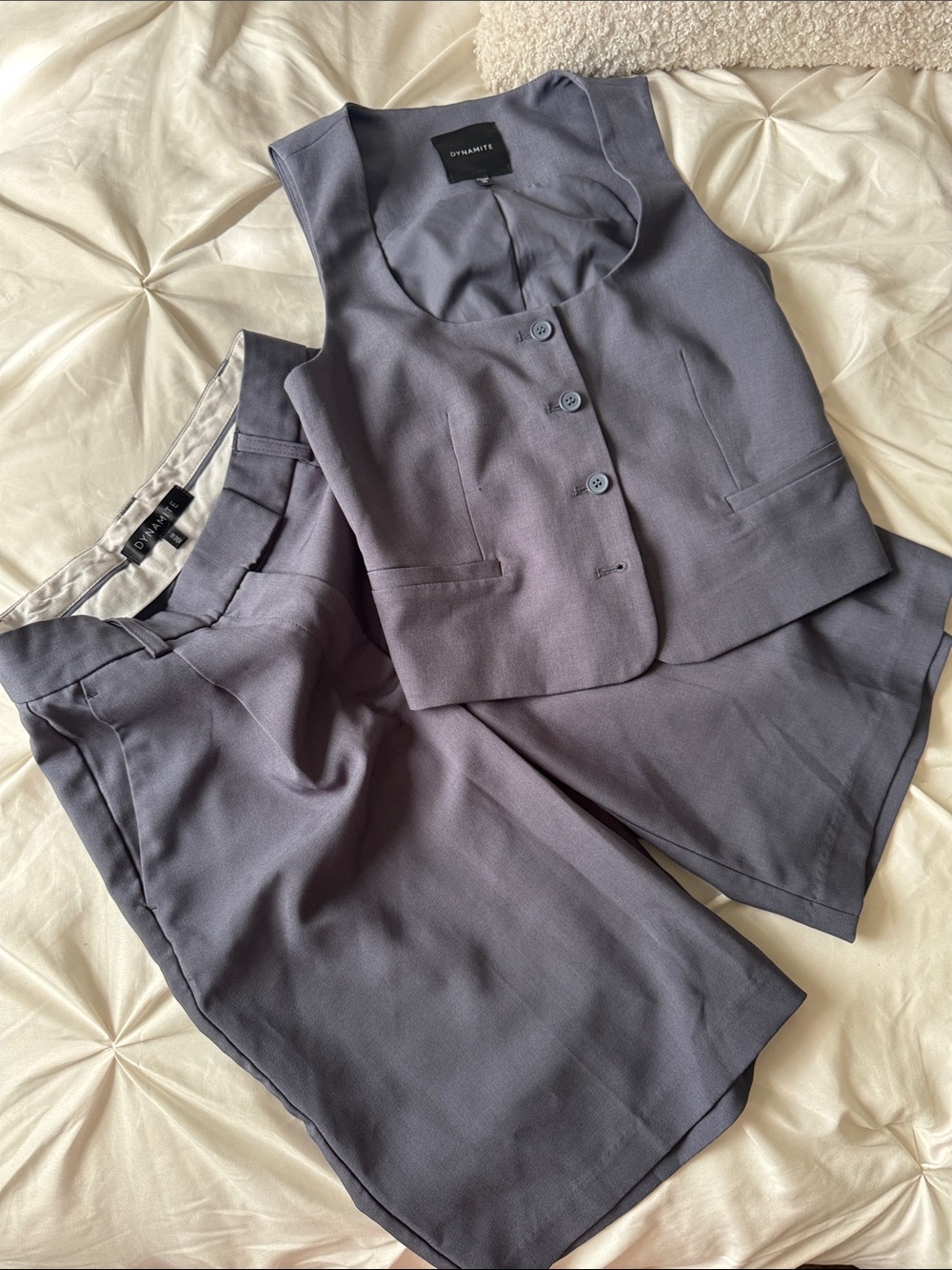 Pants & Jumpsuits Subcategory Identification